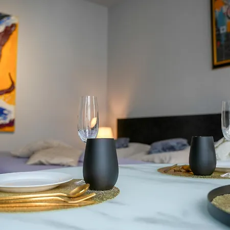 Exklusives City-apartment Im Zentrum شقة